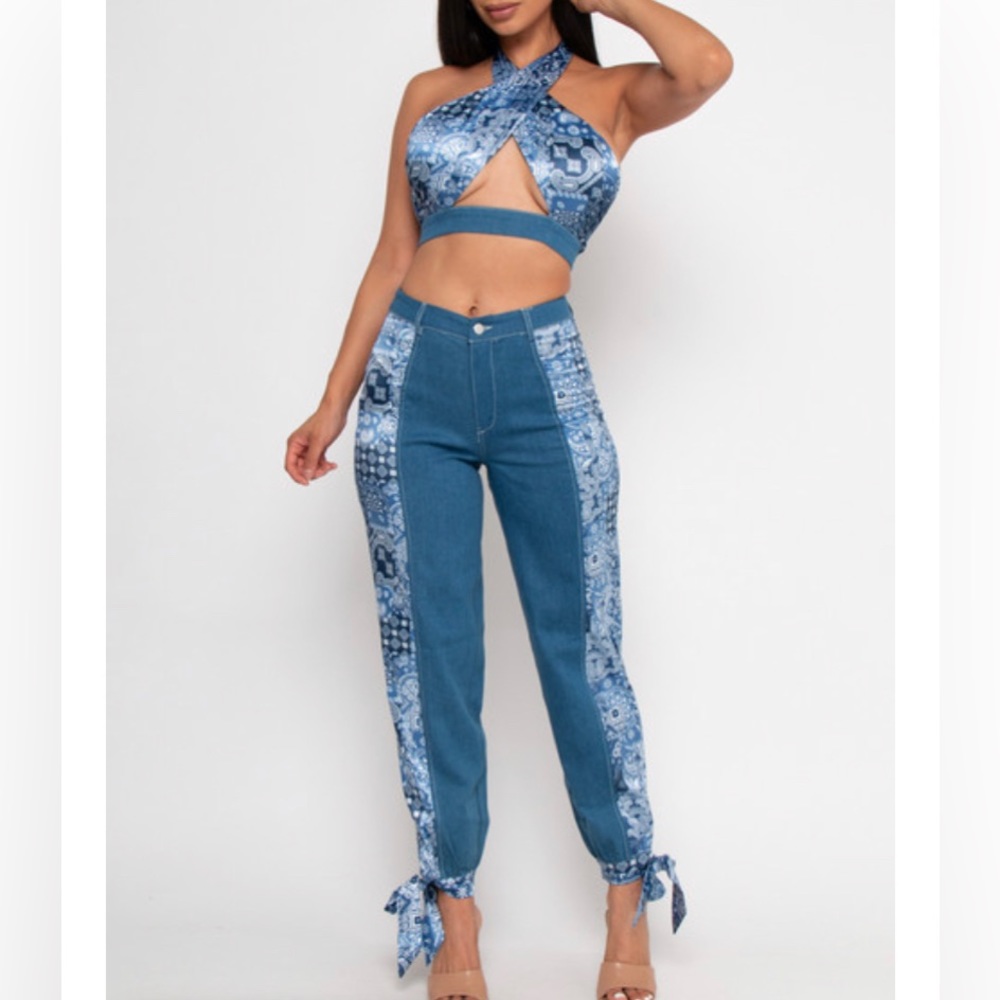 Woman’s 2 piece set (Bandana blues )